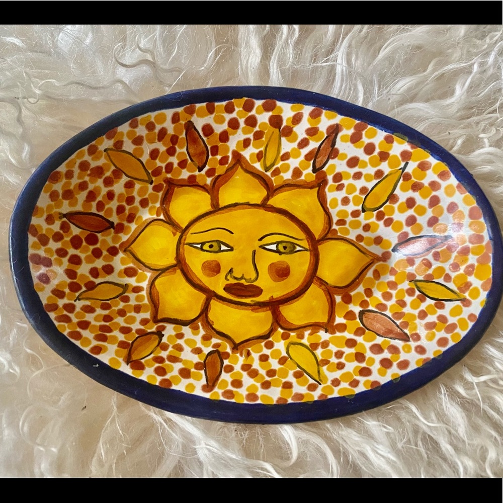 Mexican Sunface Talterca oval dish approx 7” long